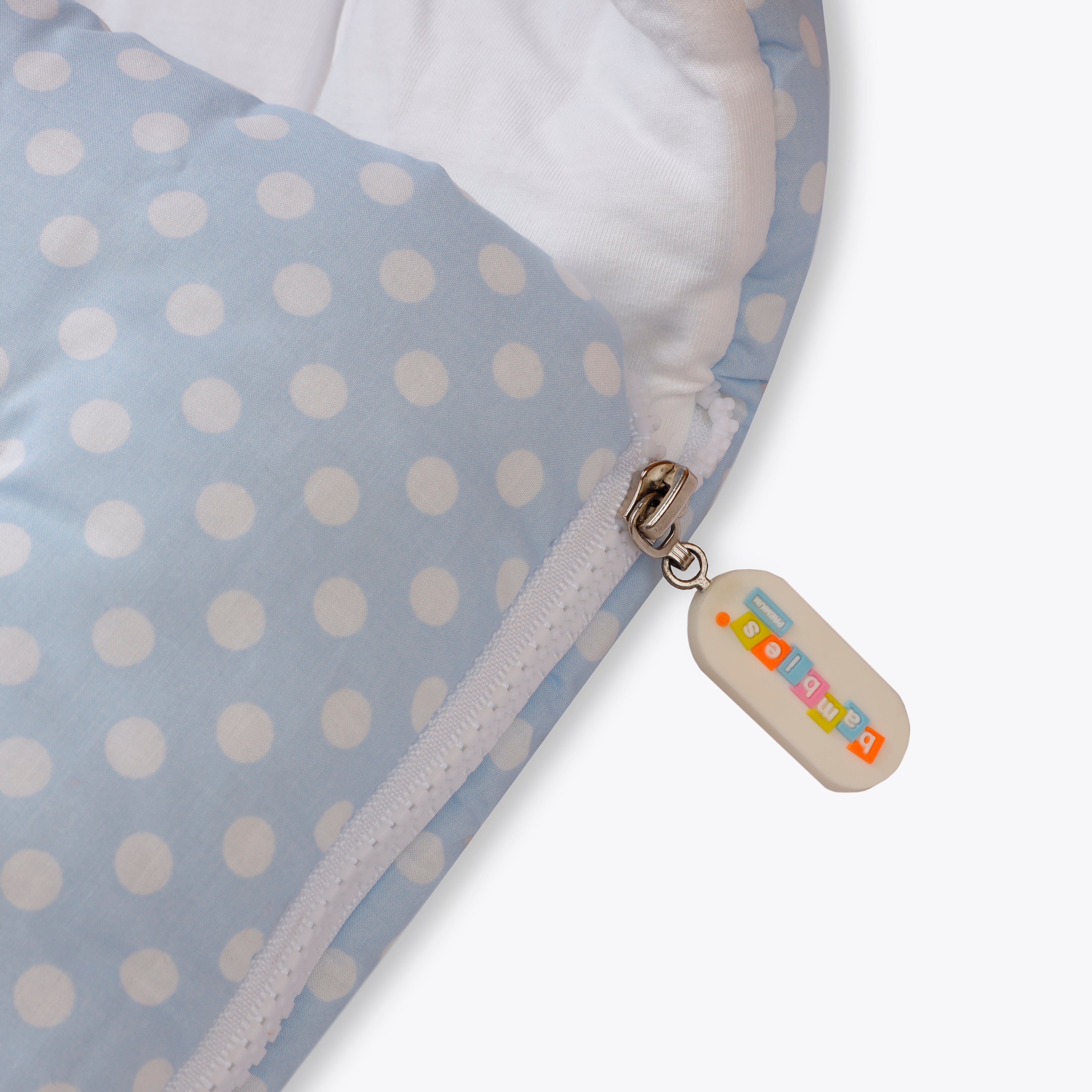 Carry Nest Zipper Blue Polka