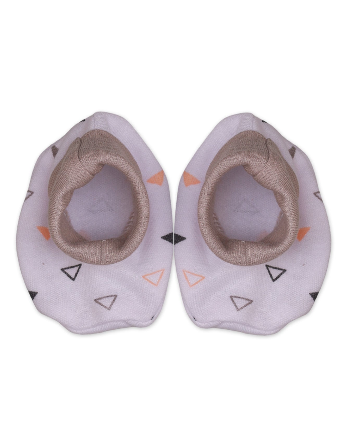 Zubaida's Bambies New Born Gift Set 8 Pcs "Bus Theme"